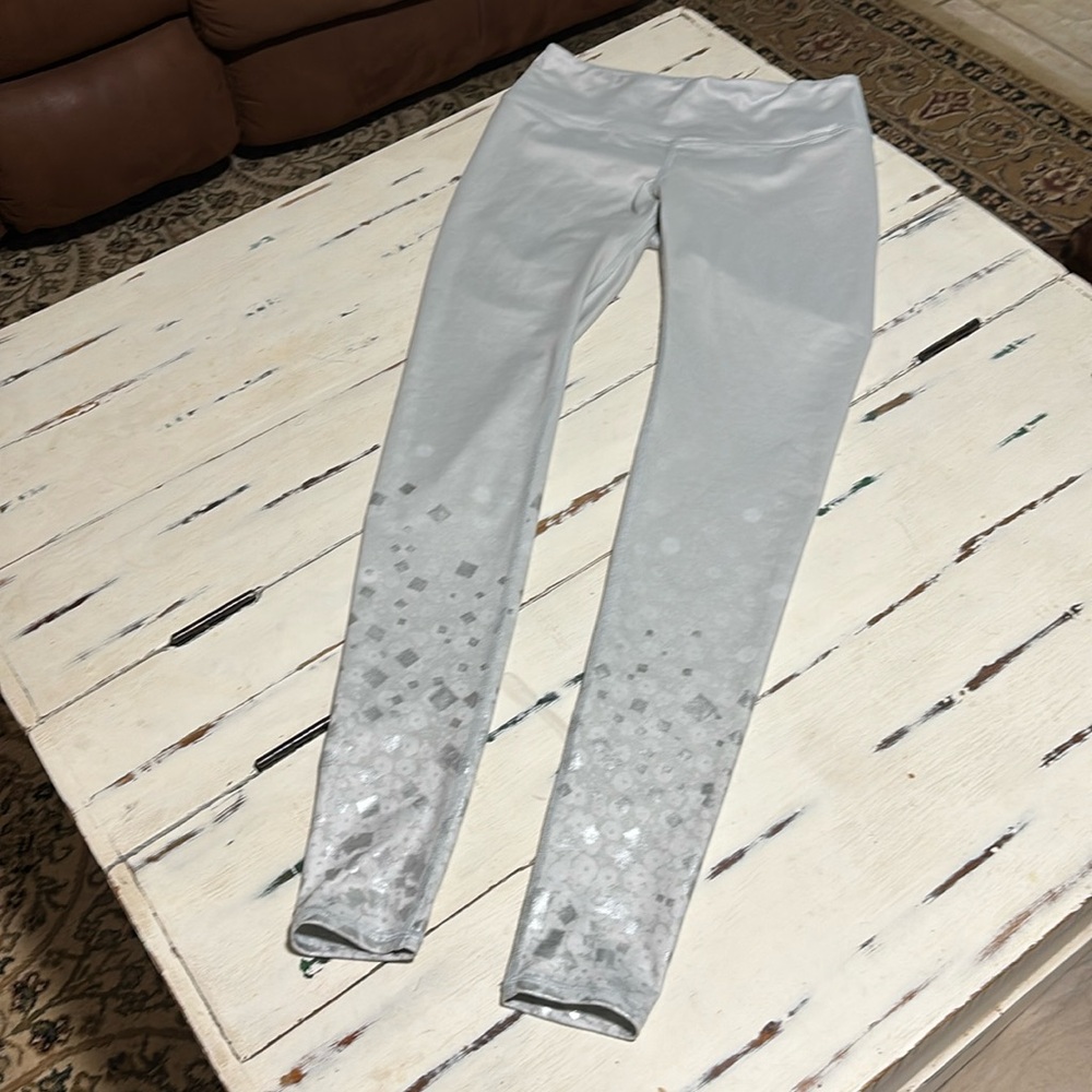 Alo Yoga Silver Dusk Brilliance Airbrush Yoga Leggings.. like new condition